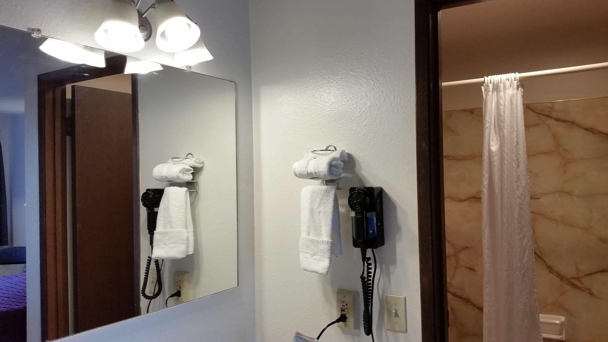 Motel Puyallup Εξωτερικό φωτογραφία