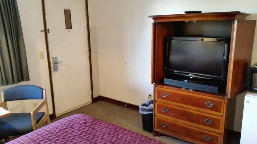 Motel Puyallup Εξωτερικό φωτογραφία